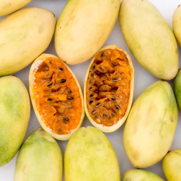 Banana Passionfruit Seeds